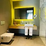 Sandora Boutiuqe 4*