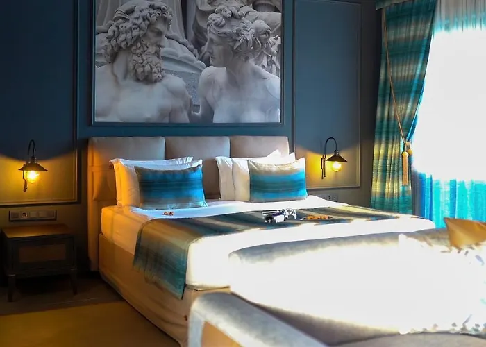 Hotell Sandora Boutiuqe 4*