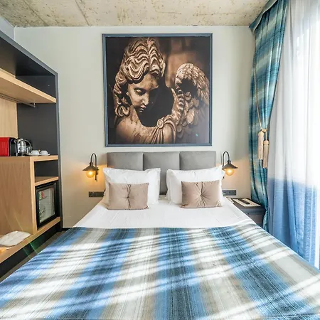 Sandora Boutiuqe Hotel 4*