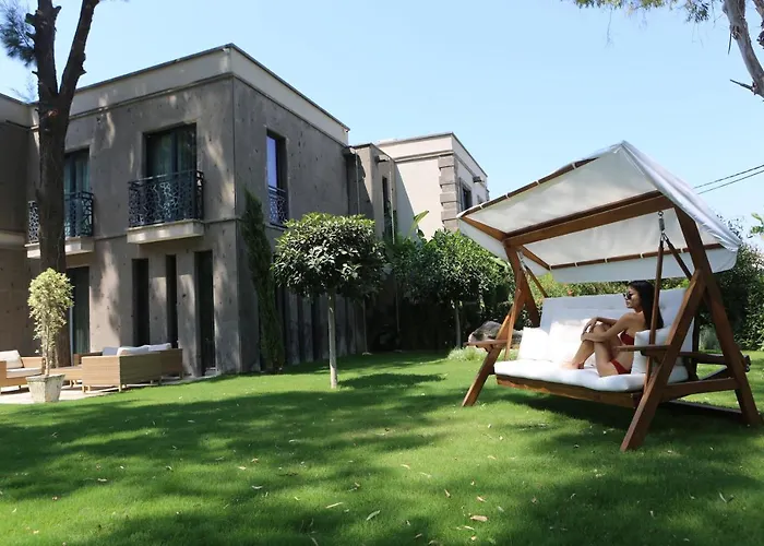 Sandora Boutiuqe Hotel 4*