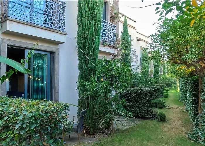 Sandora Boutiuqe Hotel