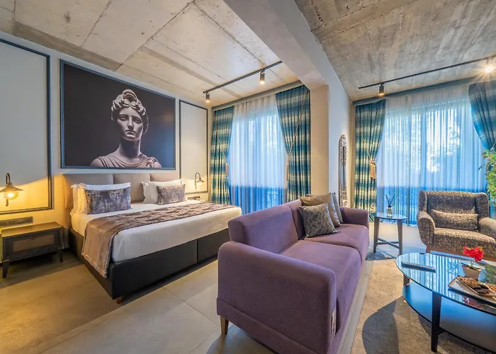 Sandora Boutiuqe Hotel 4*