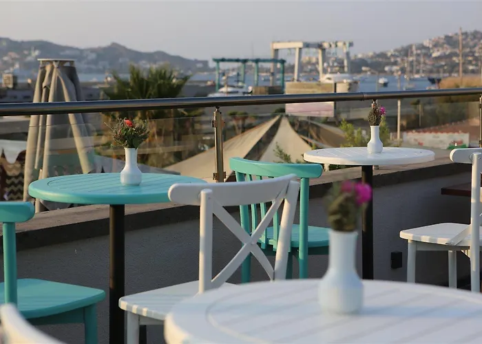 Sandora Boutiuqe Hotel 4*